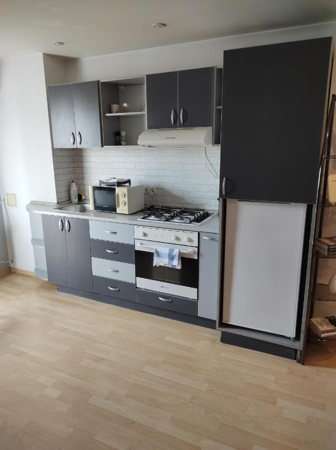 Ariana Apartment By EasyBukares Bagian luar foto
