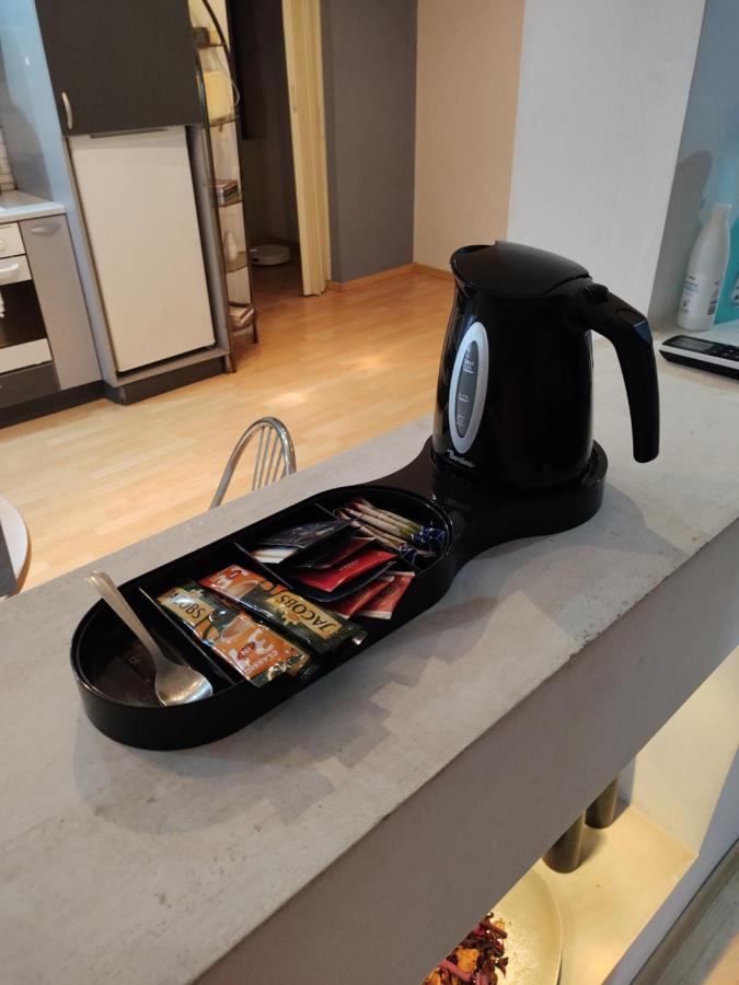 Ariana Apartment By EasyBukares Bagian luar foto